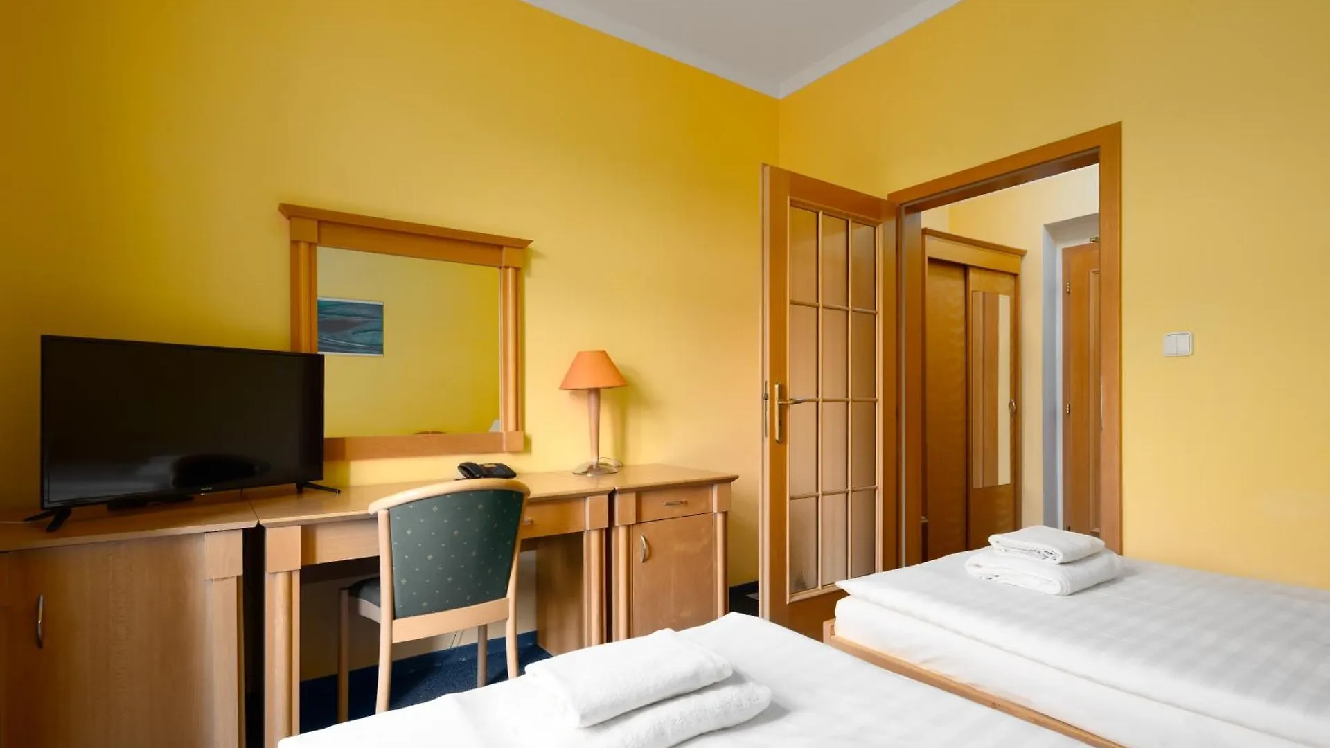 Wellness Hotel Jean De Carro Karlovy Vary Czech Republic